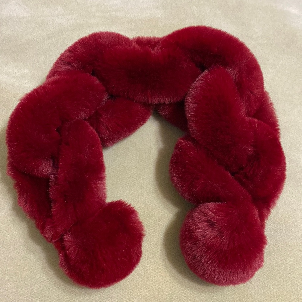 Fluffy scarf